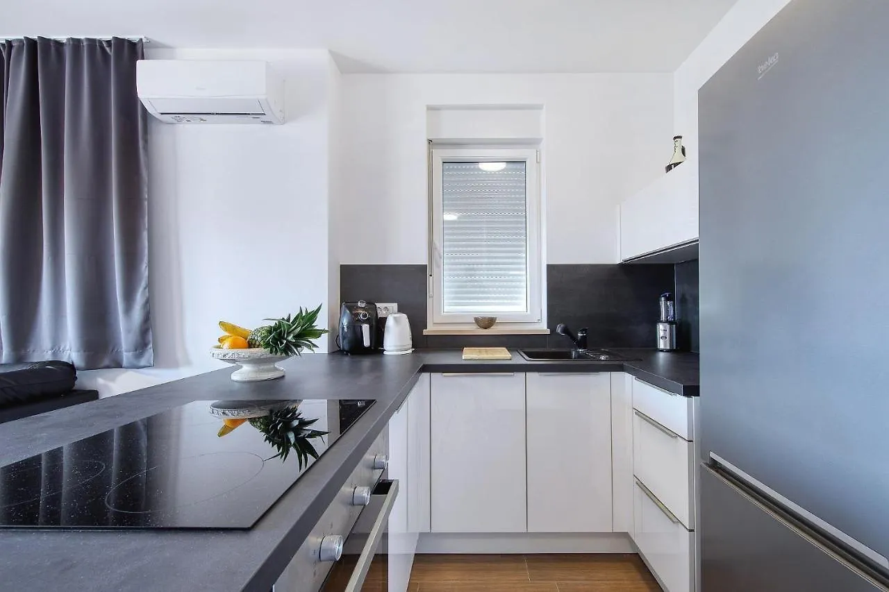 Vidalis, No 1 Apartment Kozino