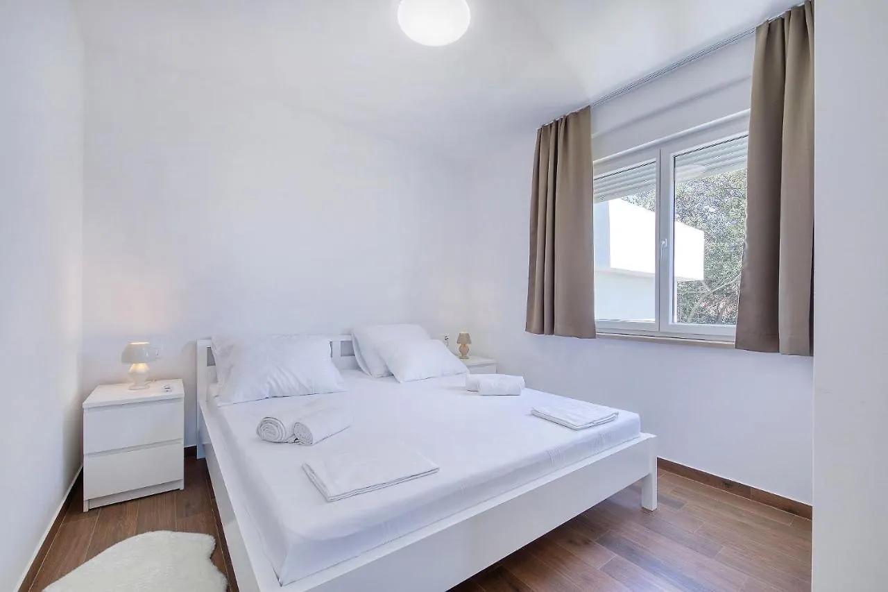 Vidalis, No 1 Apartment Kozino